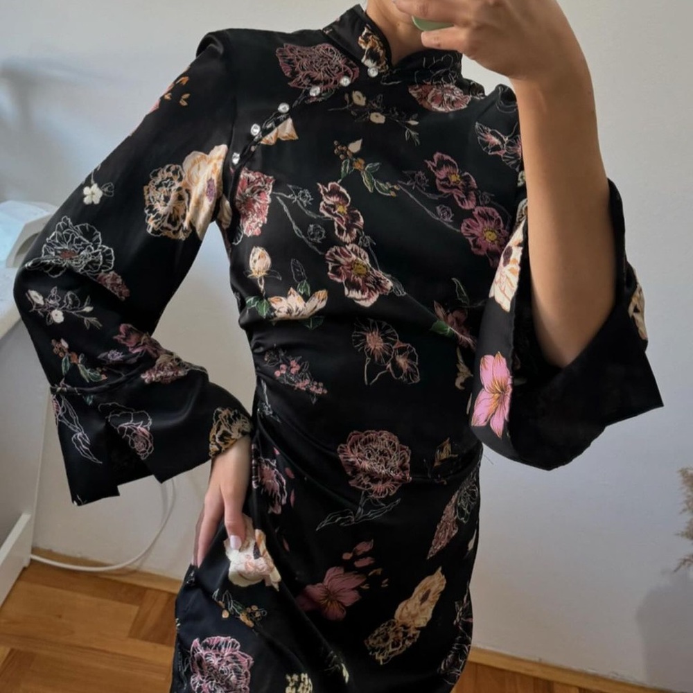 Zara black floral dress with a collar and long sleeves